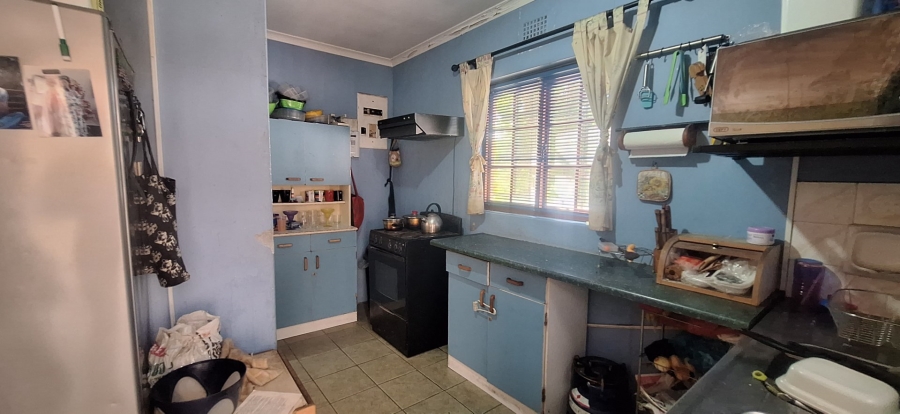 4 Bedroom Property for Sale in London Village Western Cape